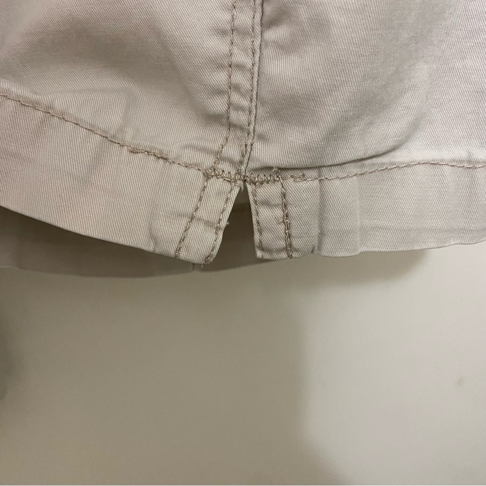 Gloria Vanderbilt Beige Capris Pants - Picture 8 of 8